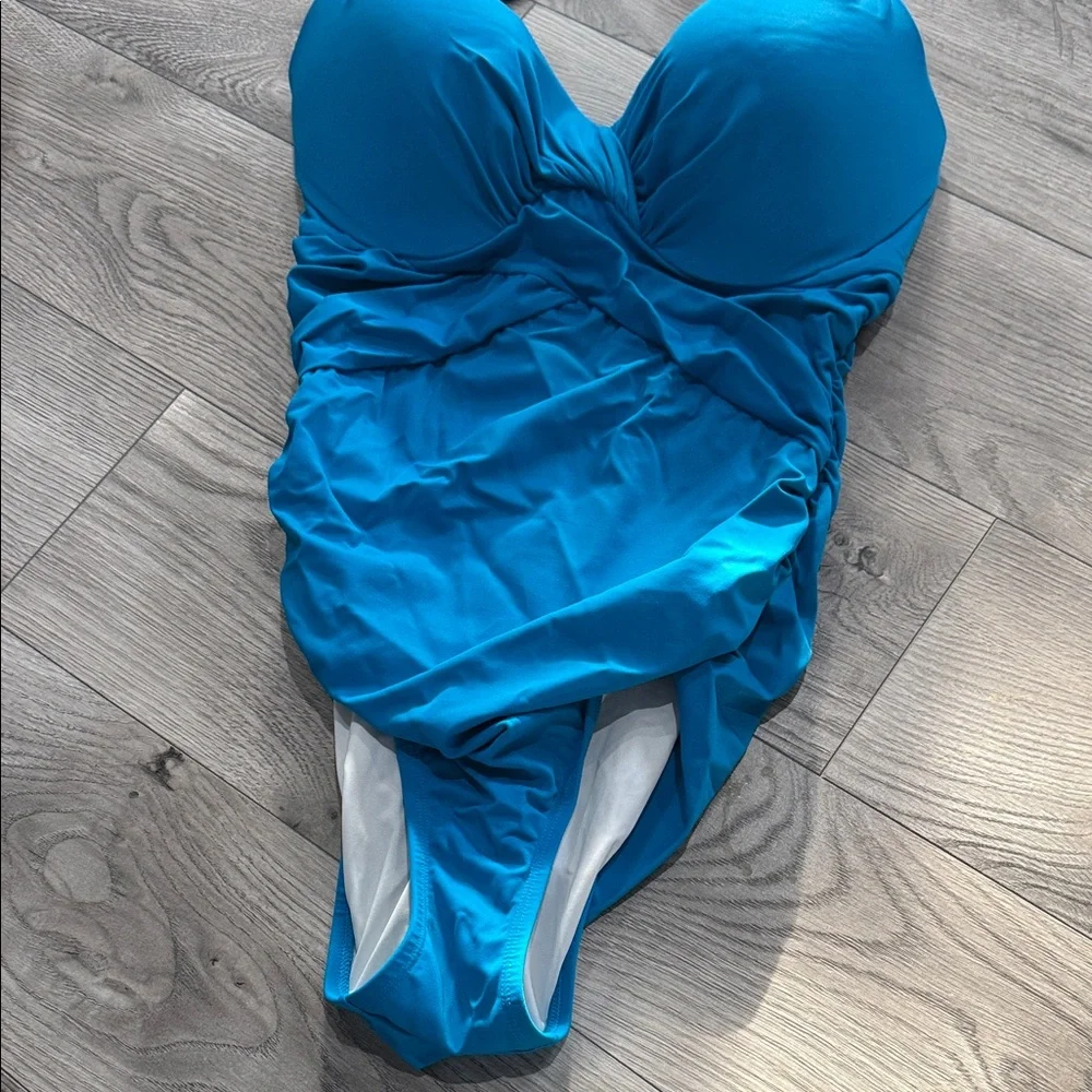 Victoria's Secret THE UNFORGETTABLE ONE‎ PIECE SWIMSUIT 36DD - Picture 3 of 7